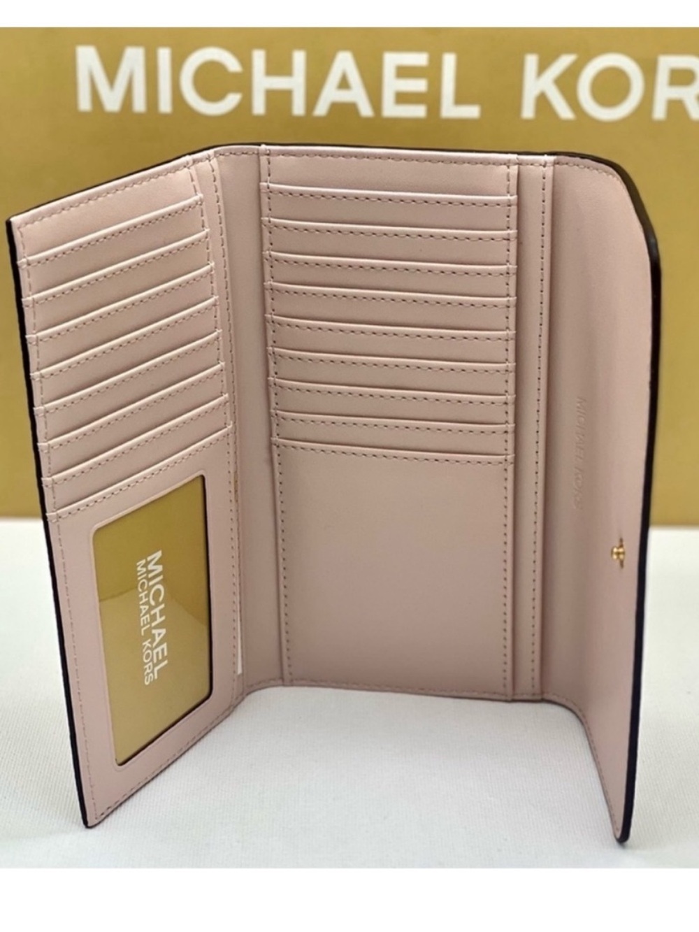 Michael Kors Blush Pink Signature Tote with Matching Wallet - Picture 4 of 15